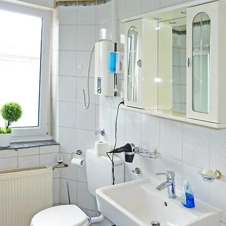 Messe-zimmer Tus-treff * Ντίσελντορφ