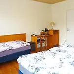 Messe-Zimmer Tus-Treff Homestay Dusseldorf