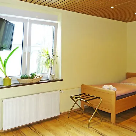 Messe-zimmer Tus-treff