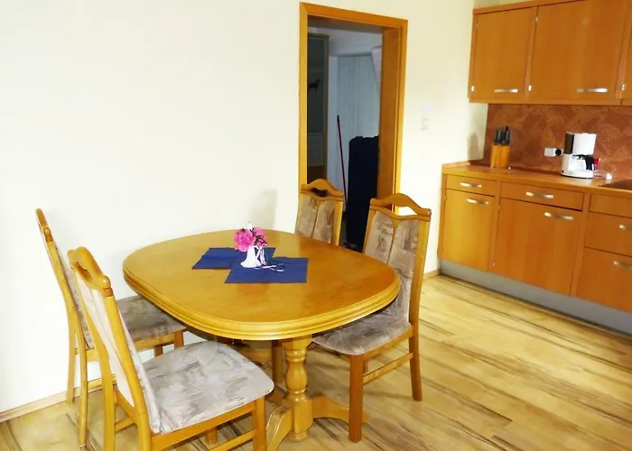 Messe-zimmer Tus-treff