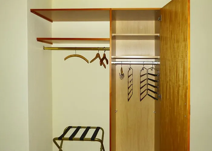 Messe-zimmer Tus-treff *