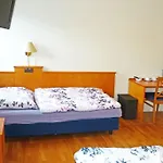 Messe-zimmer Tus-treff Kwatera prywatna *